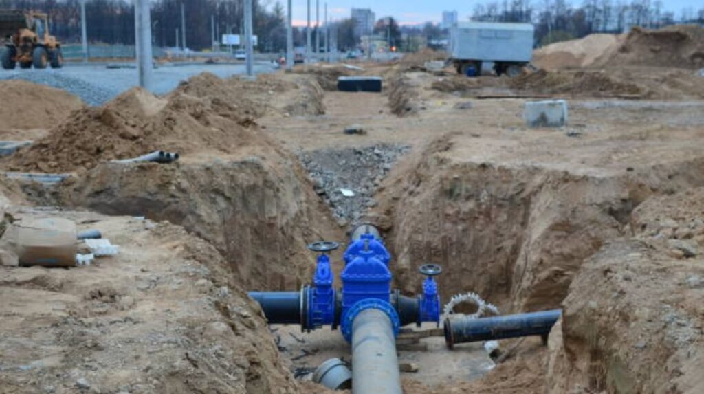 Construction of main water supply pipeline. Laying underground storm sewers at construction site, water main, sanitary sewer, drain systems. Installation of the gate valves for city groundwater system. Water main Installation services